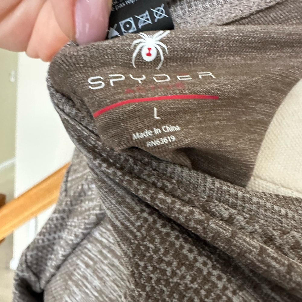 NWT Spyder Active Beige Long Sleeve Shirt - Large - Picture 7 of 11